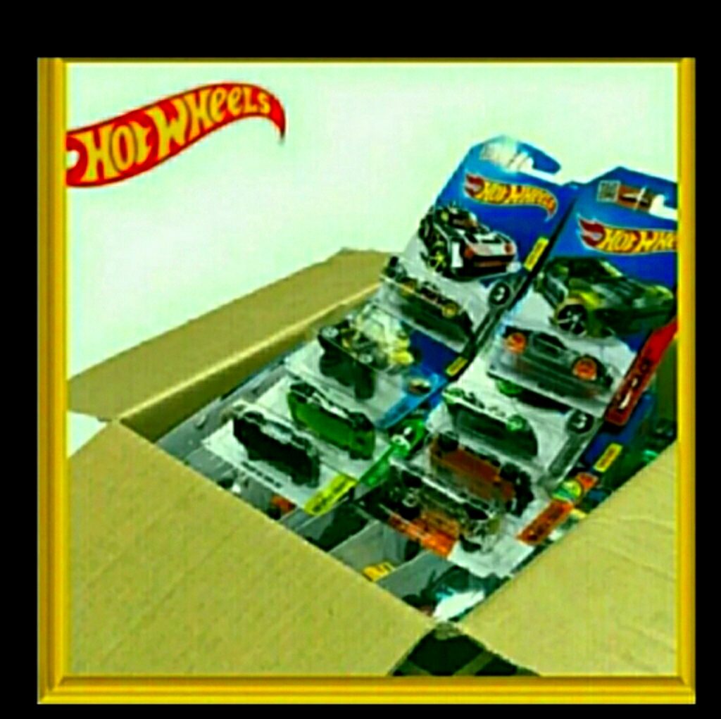 2 Random Cars Hotwheels With Value